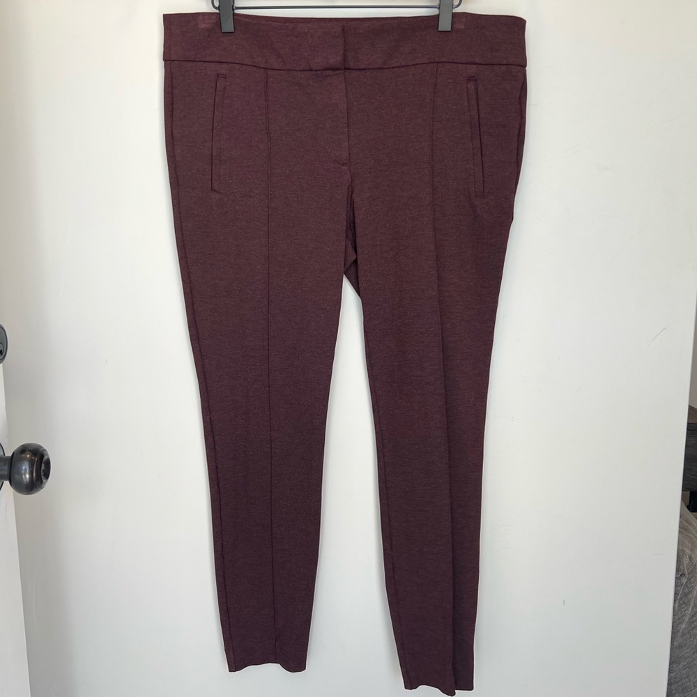 LOFT Ann Taylor Women's Straight Pleated Maroon Pants with Zipper Pockets - 14